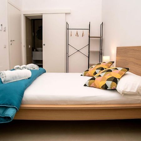 Domus Carmela Bed and Breakfast Napels Buitenkant foto