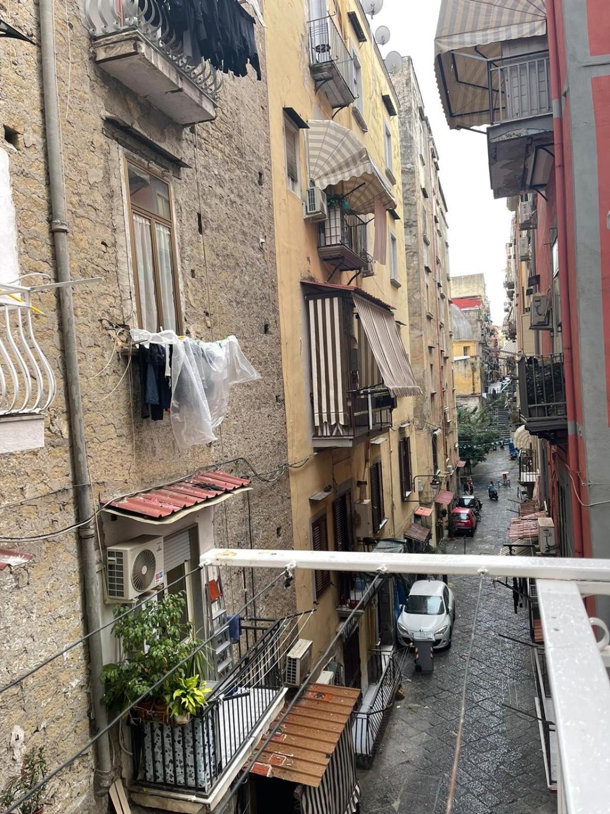 Domus Carmela Bed and Breakfast Napels Buitenkant foto
