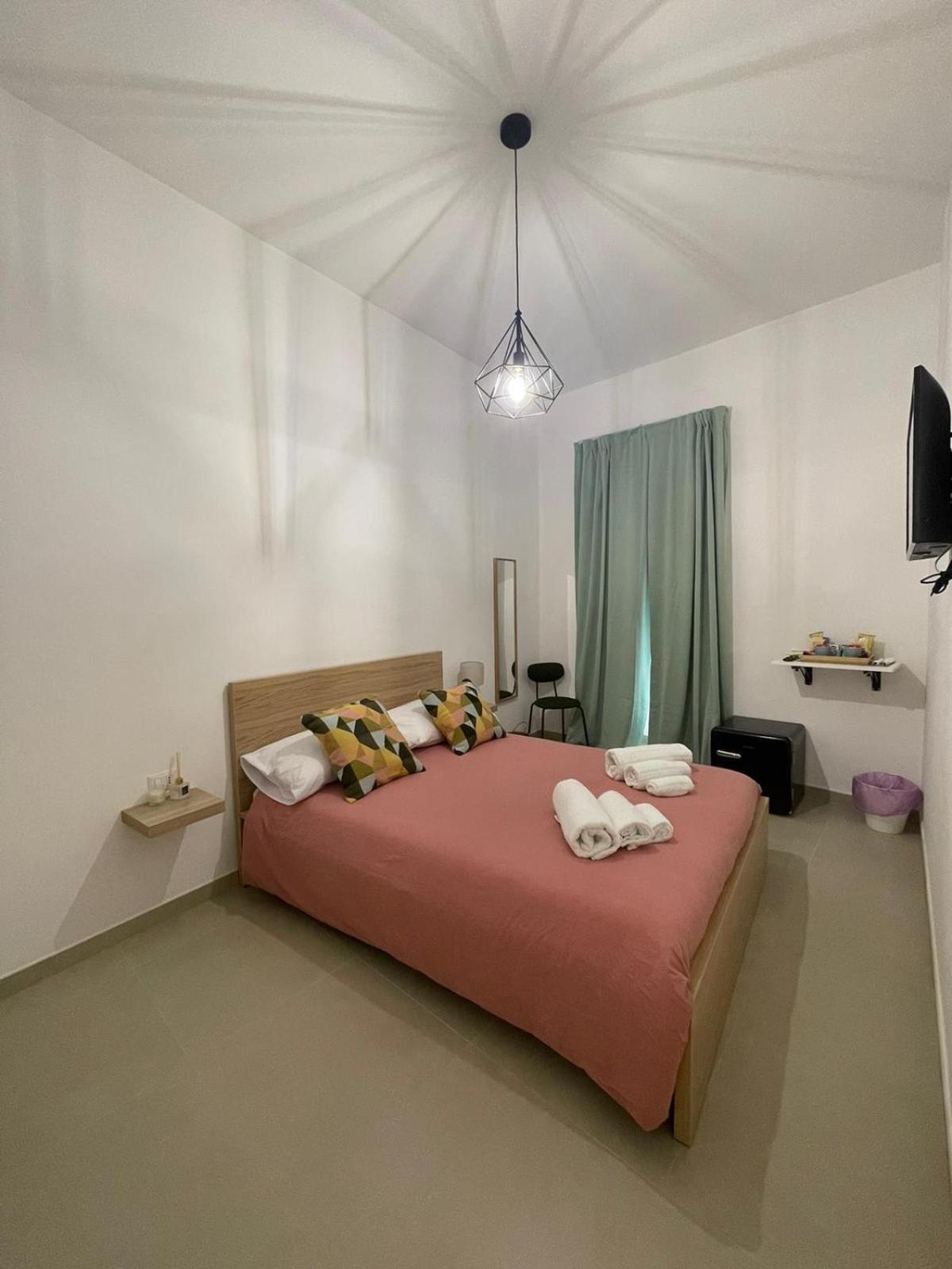 Domus Carmela Bed and Breakfast Napels Buitenkant foto