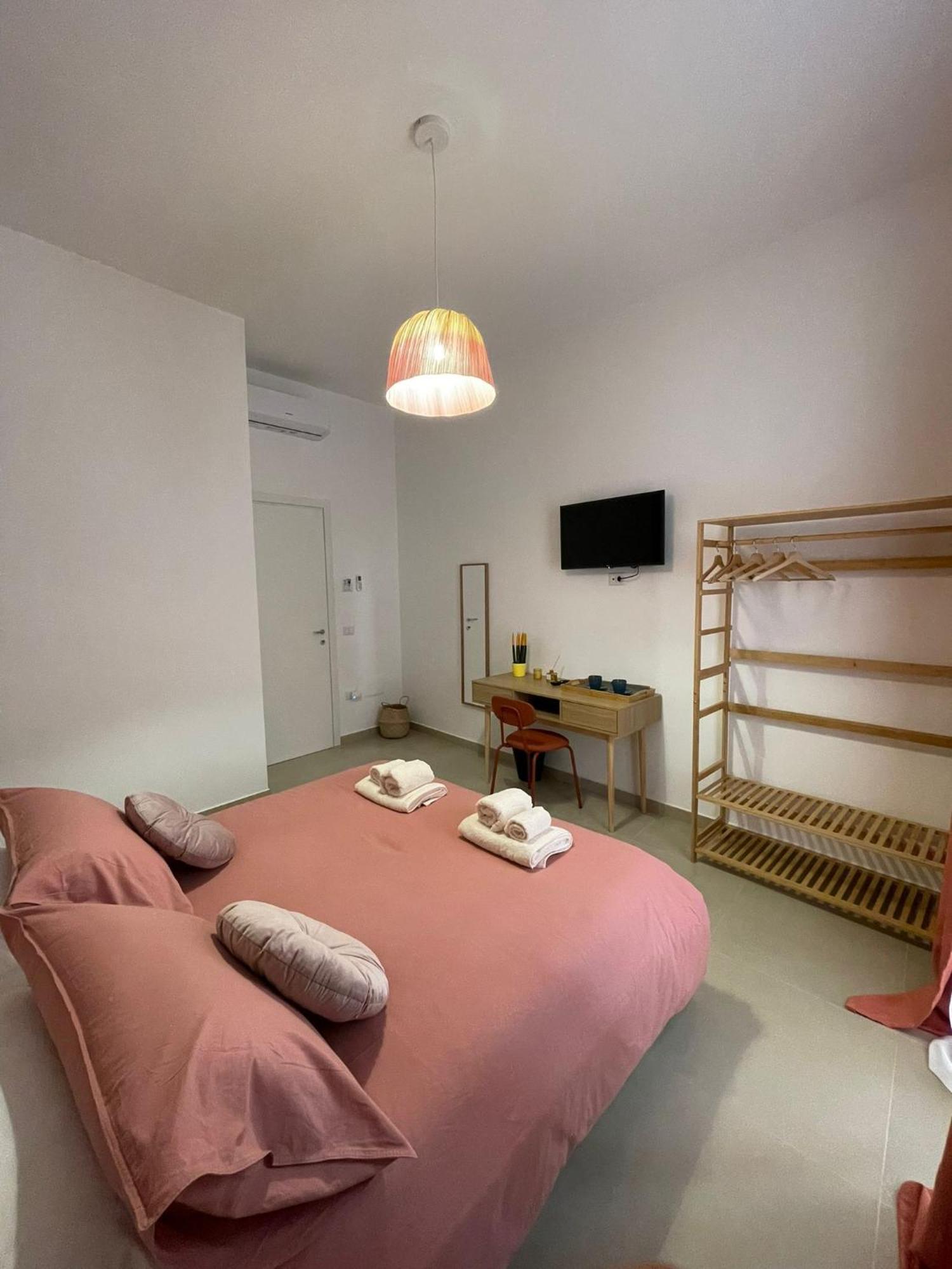 Domus Carmela Bed and Breakfast Napels Buitenkant foto
