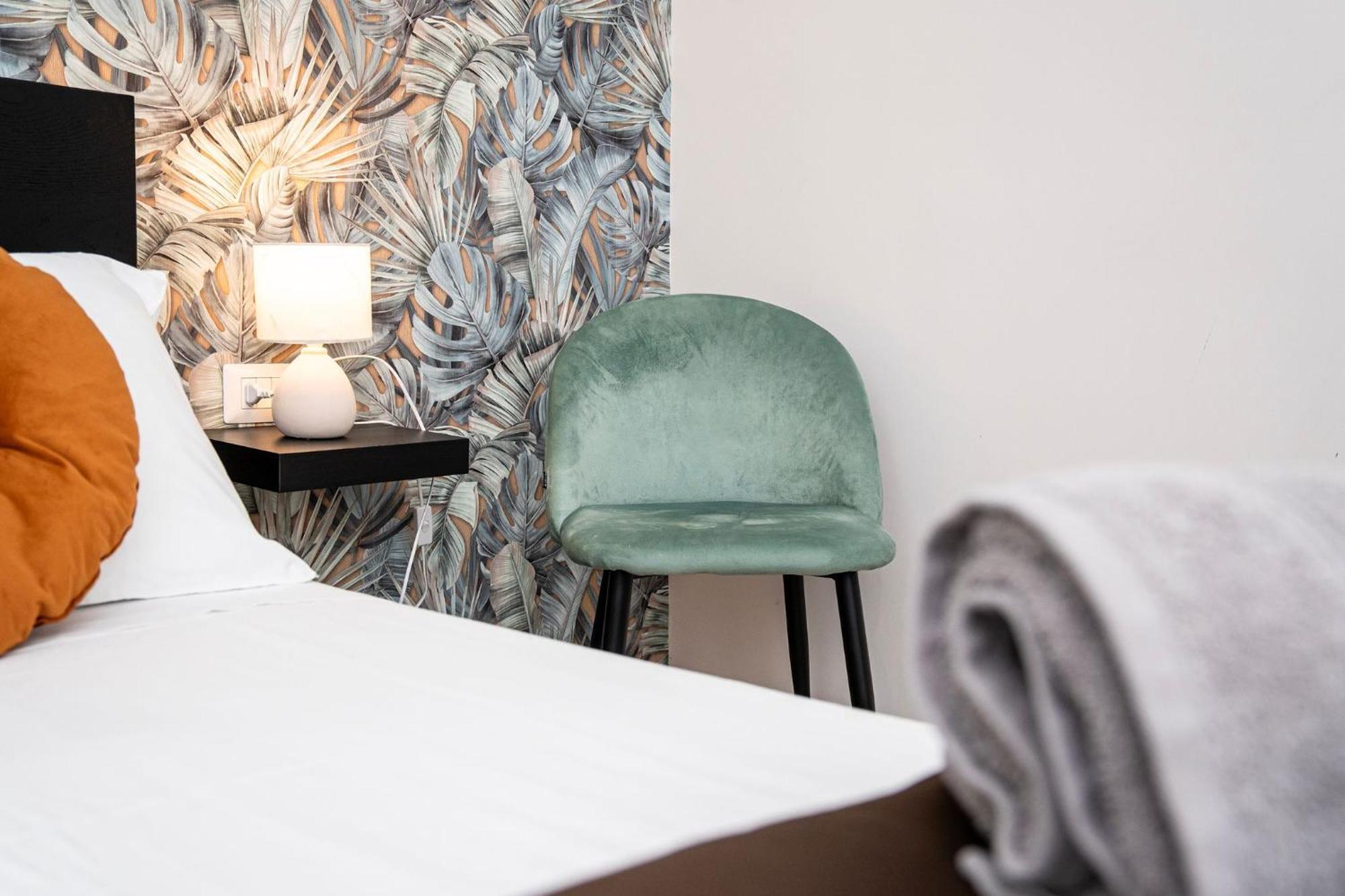 Domus Carmela Bed and Breakfast Napels Buitenkant foto
